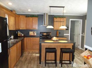 205 Troy Dr, Goose Creek, SC 29445