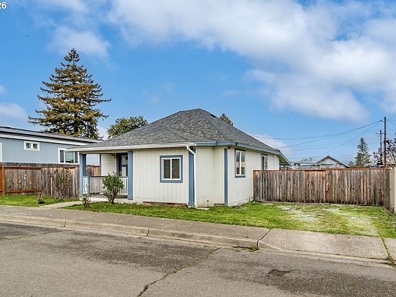 3rd image of 139 R St