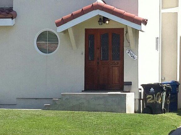 2nd image of 2106 Selby Ave