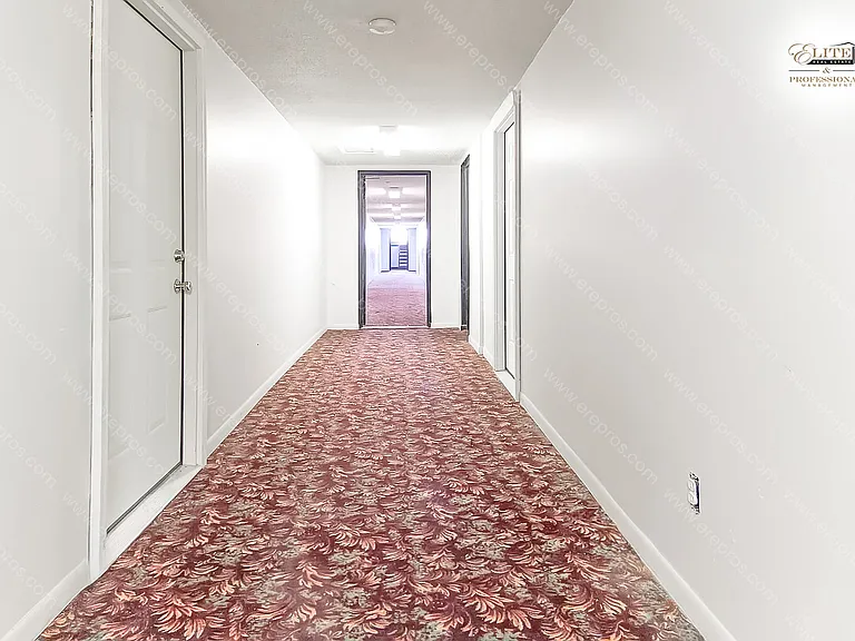 9601 Greenfield Rd — Photo 29