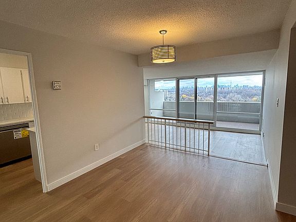 2nd image of 260 Scarlett Rd #1908