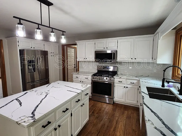 3467 Charlemaine Dr — Photo 5