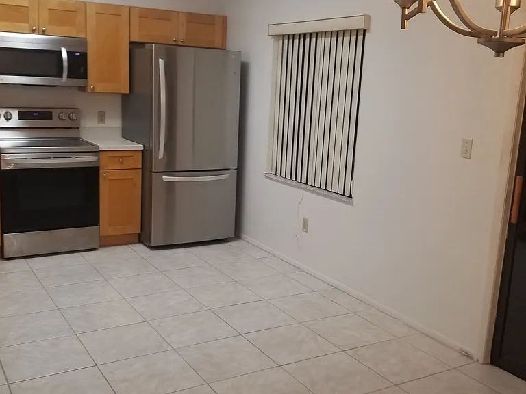 1774 Mistletoe St — Photo 4