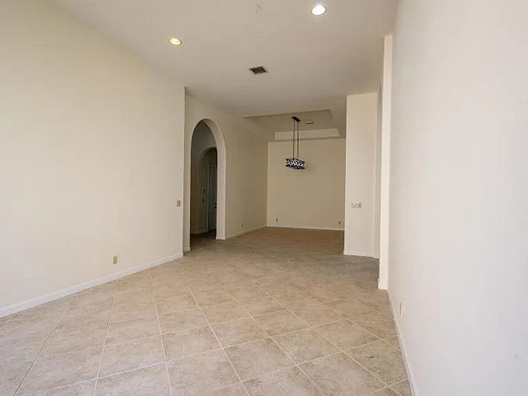 6428 Garden Ct — Photo 7