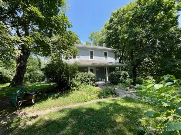 8090 Ulery Rd, New Carlisle, OH 45344