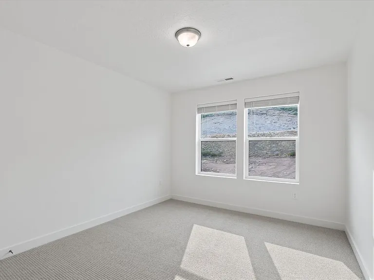 506 W Ascent Dr — Photo 14
