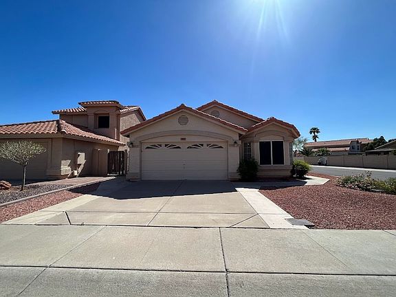 3rd image of 7631 W Tonto Dr