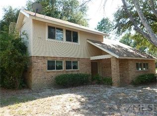 717 Ravenwood Dr, Athens, TX 75751