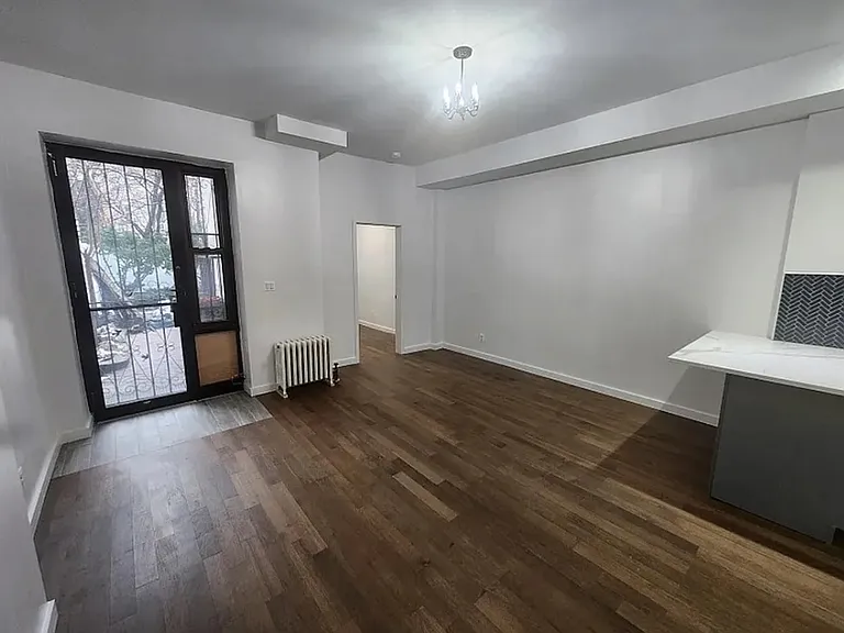 40 W 96th St #B — Photo 3