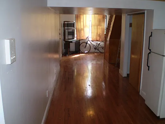 Rented by Maximus Realty Group | media 35