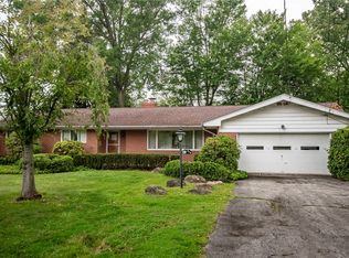 519 N Hermitage Rd, Hermitage, PA 16148