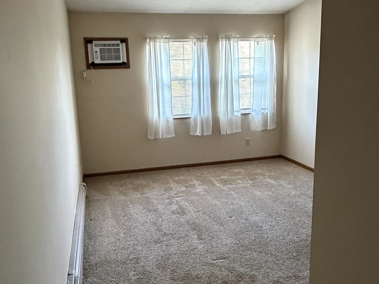 2 bed, 1150 sqft, $1,295 — Photo 4