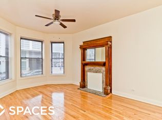 902 W Montrose Ave #1FSRE, Chicago, IL 60613
