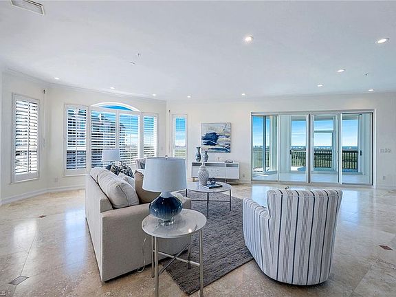 2nd image of 4811 Island Pond CT #1001