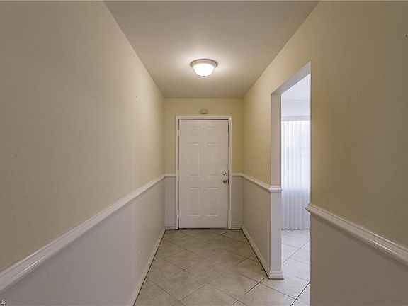 3rd image of 1336 Churchill Cir #K-203