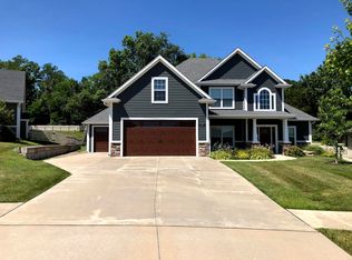 4510 Weybridge Dr, Columbia, MO 65203