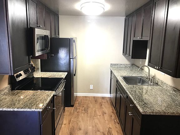 3rd image of 1973 San Luis Ave #1