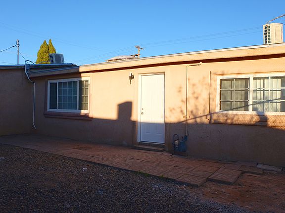 3rd image of 208 W Ventura St APT 1