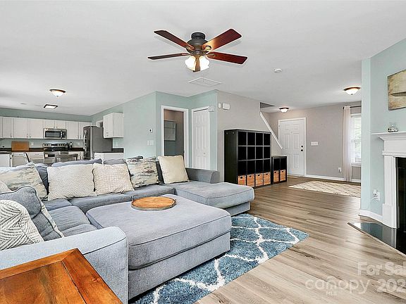 5th image of 1415 Cold Creek Pl