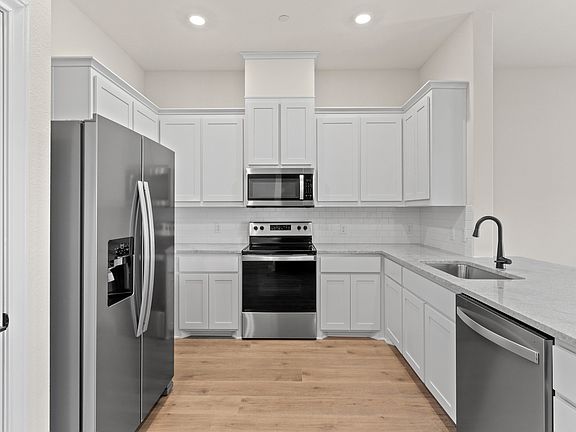 The kitchen of the Appaloosa has energy efficient appliances.