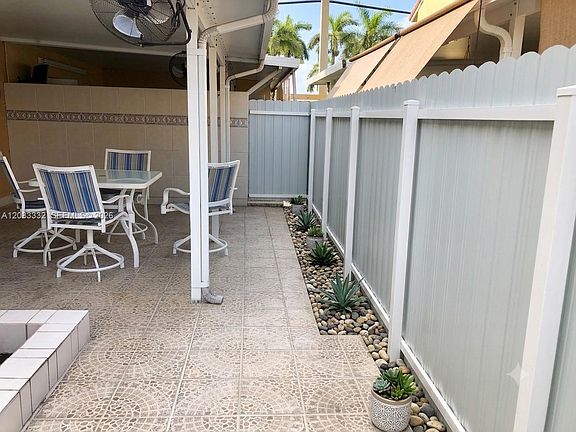 4th image of 2775 W 62nd St APT 106