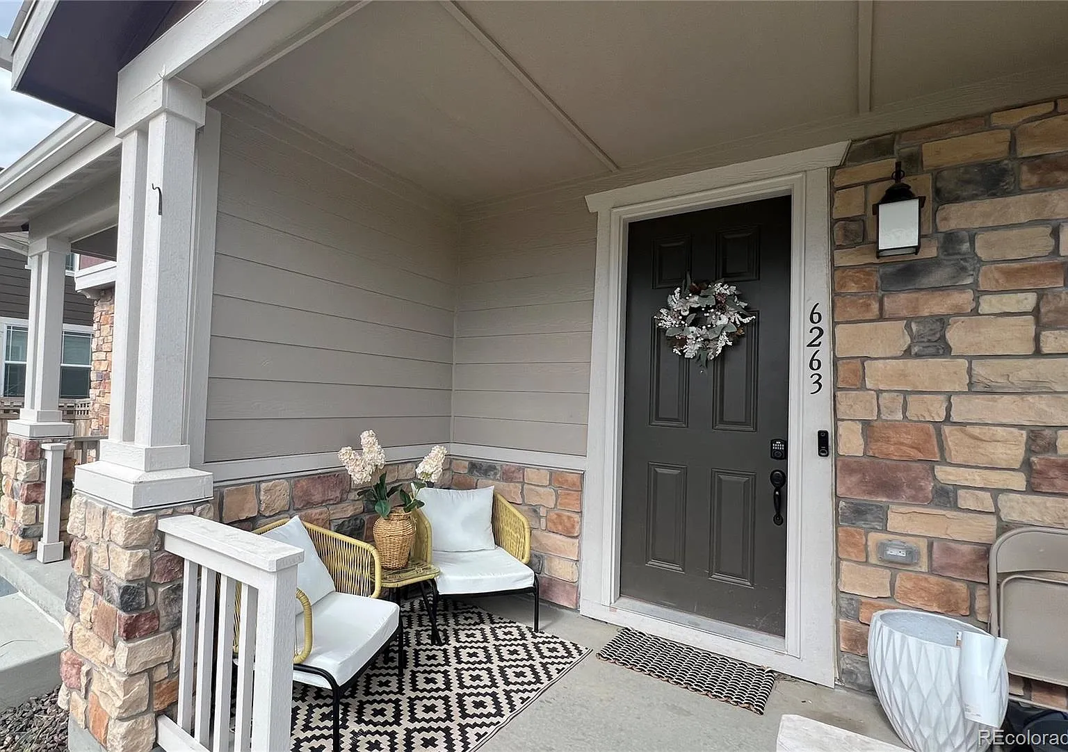3 bed, 3.0 bath, 1721 sqft, $3,875 — Photo 1