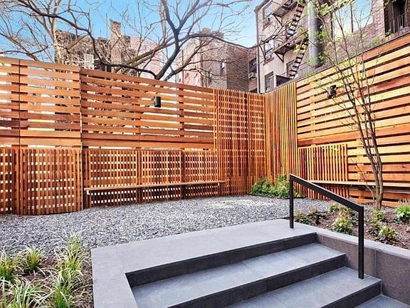 4th image of 247 E 28th St APT 11C