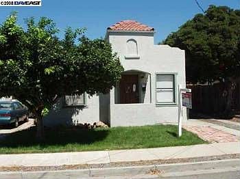 1st image of 614 W 12th St
