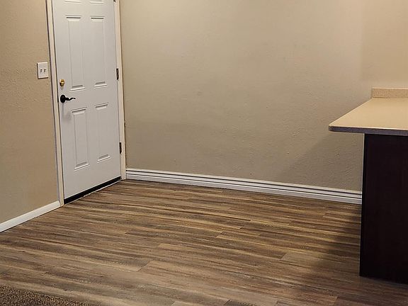 4th image of 550 W 200 S APT 4