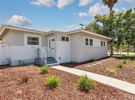 3rd image of 3122 Senasac Ave