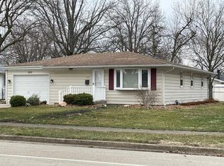 1001 Rudy Ave, Mattoon, IL 61938