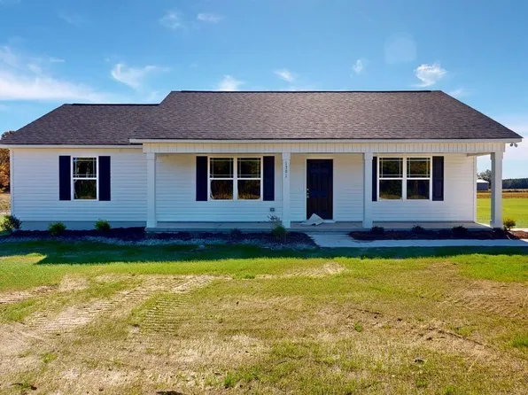 1391 Pinkney Road, Pikeville, NC 27863