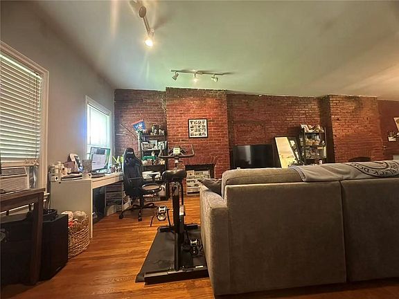 3rd image of 74 Montgomery Ave