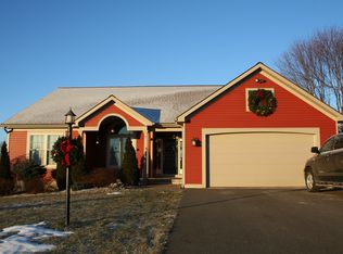 4 Family Cir, Lee Center, NY 13363