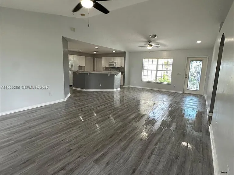 507 Peerless Cir — Photo 21