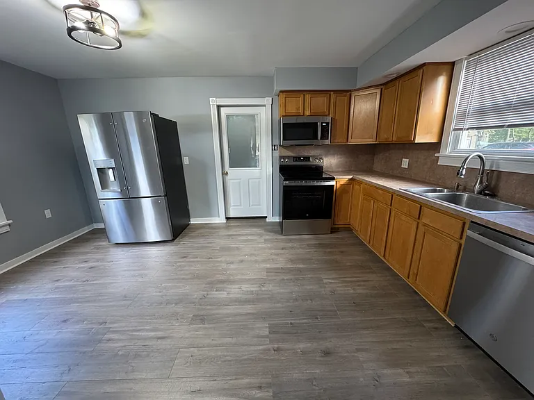 205 Fair St — Photo 4