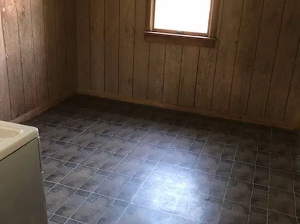 74 W Stevens St, 74 W Stevens St #1/2, Newark, OH 43055