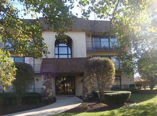 7437 Ponderosa Ct, Orland Park, IL 60462