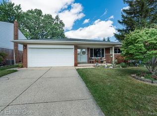 4167 Angeline Dr, Sterling Heights, MI 48310