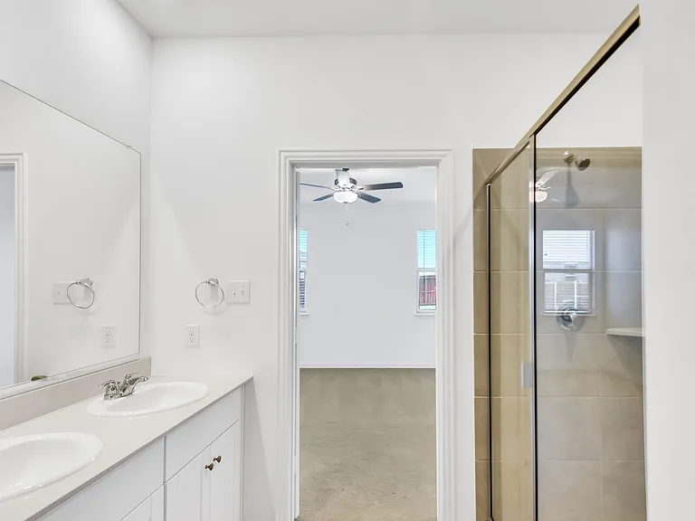 5126 Penrose Dr — Photo 5