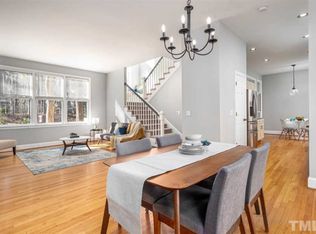 121 Braswell Rd, Chapel Hill, NC 27516
