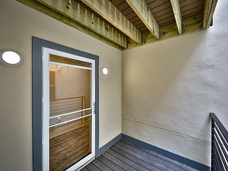 1322 N Franklin St #1 — Photo 43