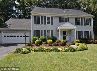 7204 Dogue Forest Ct, Alexandria, VA 22315