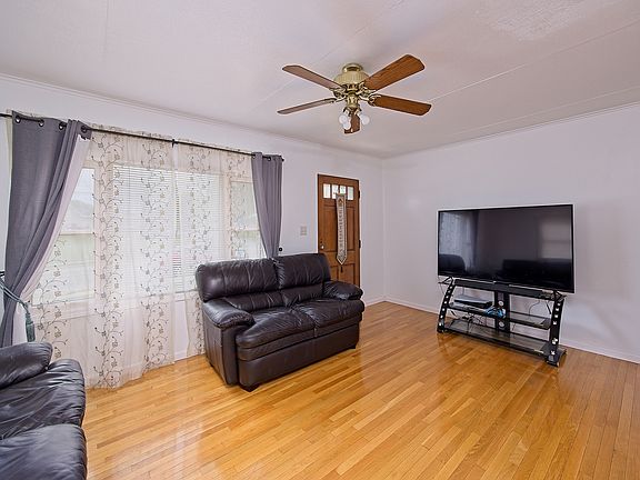 3rd image of 437 Keller Ave