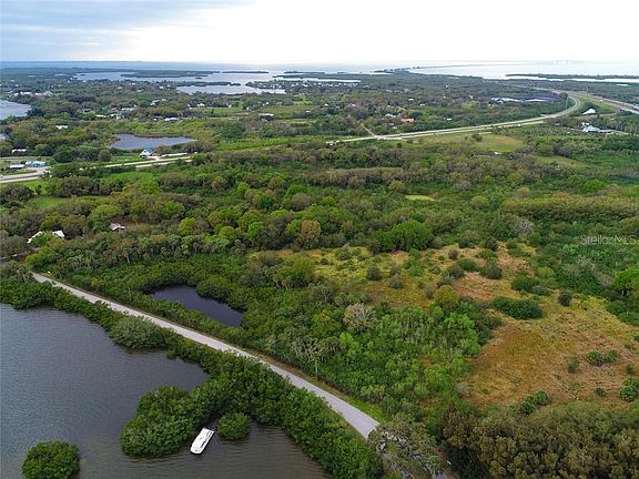 3rd image of 238 Bayshore Dr