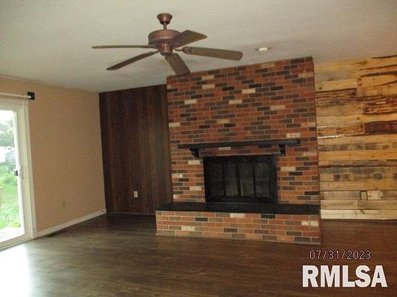 2nd image of 104 S 1st St