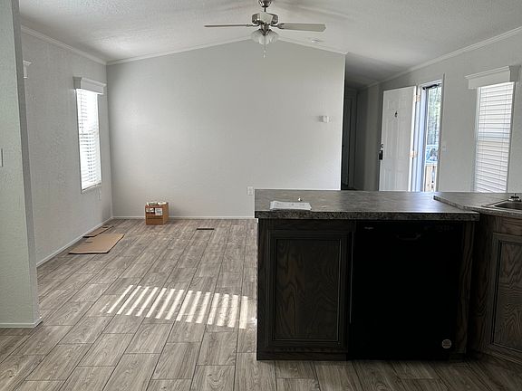 4th image of 2912 Beacon Hill Cir