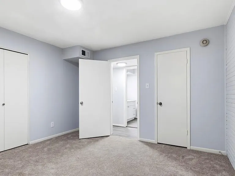 2744 Briarhurst Dr #49 — Photo 17