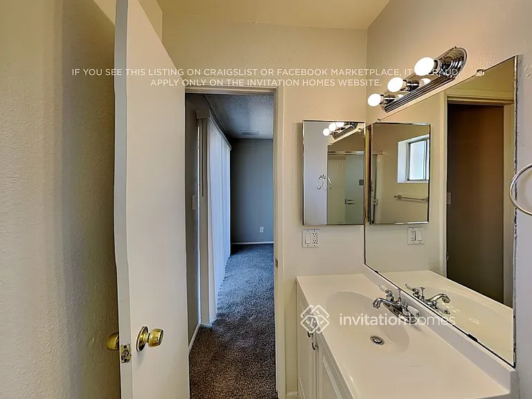 4136 N 81st Ave — Photo 14