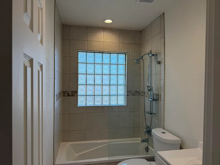 1423 Holly Heights Dr #13 — Photo 13